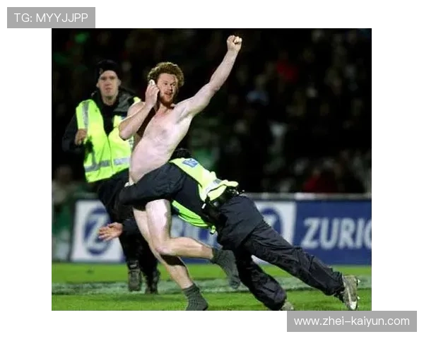 橄榄球赛场上的奇迹逆转,让人屏息,橄榄球比赛视频片段